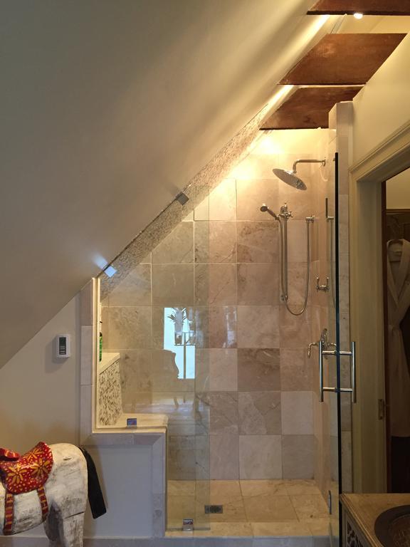 10 Clarke Bed & Breakfast เฟรเดอริก ภายนอก รูปภาพ